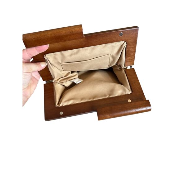 Vintage Style Twine Woven & Wood Clutch - Picture 2 of 5